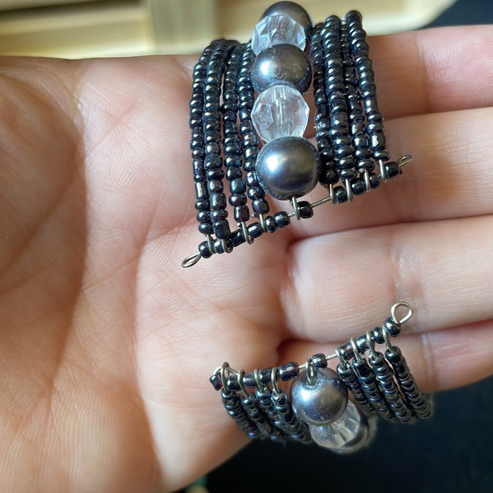 Bracelets - Picture 9 of 12